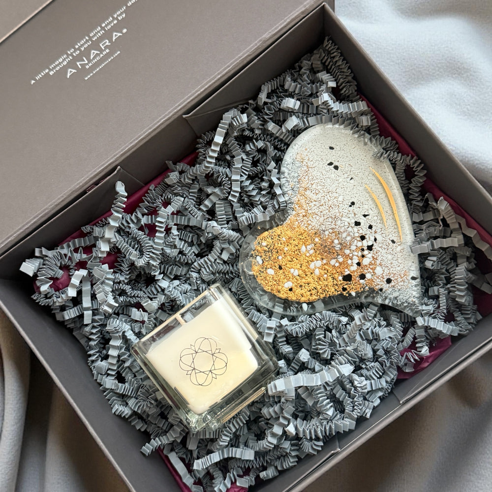 
                  
                    Anara Your Moment Candle and heart shape Eratini fused glass candle plate in gift box
                  
                