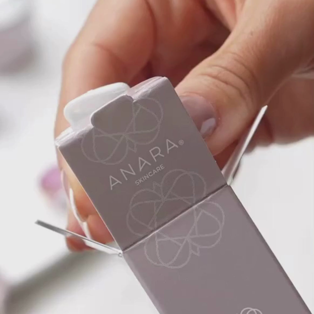 
                  
                    Load and play video in Gallery viewer, Anara Skincare Rejuvenating Eye &amp;amp; Face Serum texture
                  
                